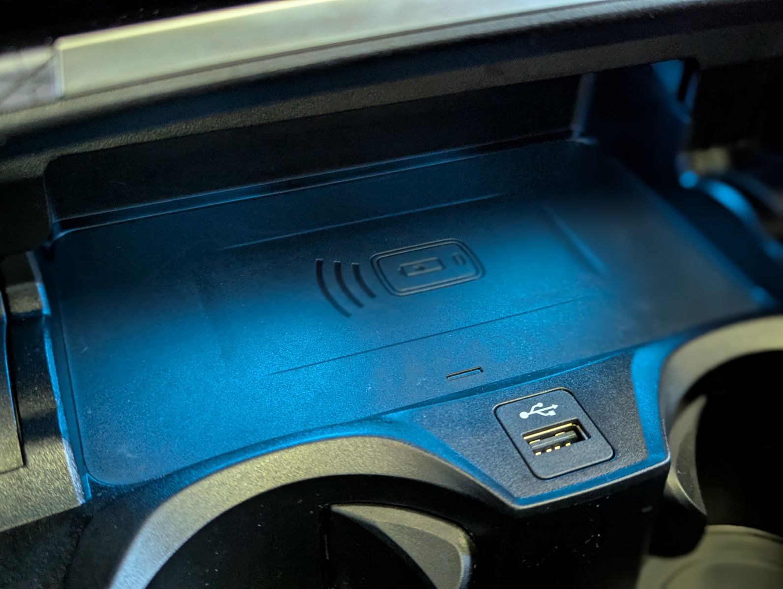 BMW 330 d xD M-Sport Pano LED-adaptiv ACC AHK - Image 24