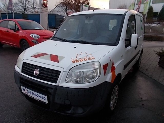 Fiat Doblo Cargo SX 1.6 Erdgas - Unfall