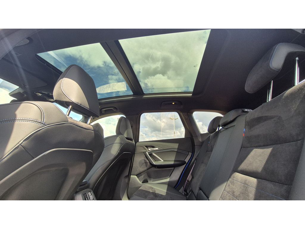 BMW X1 sDrive 18i M Sport Pro AHK PANO KAM LED NAVI foto 11