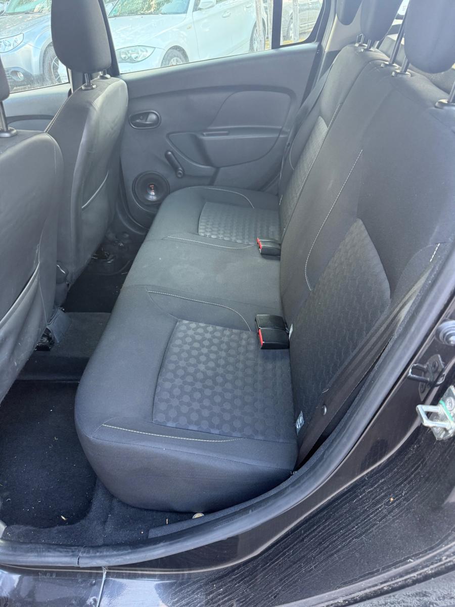 Dacia Logan 2014 — photo 5