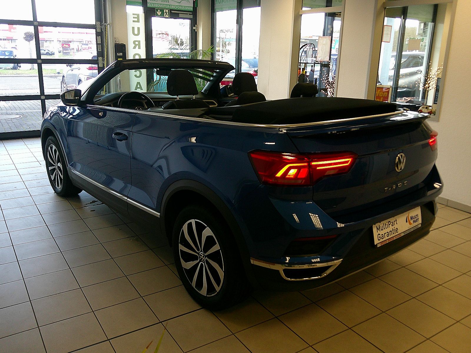 Fahrzeugabbildung Volkswagen T-Roc Cabriolet/ AHK/CARPLAY/NAVI/WENIG KM