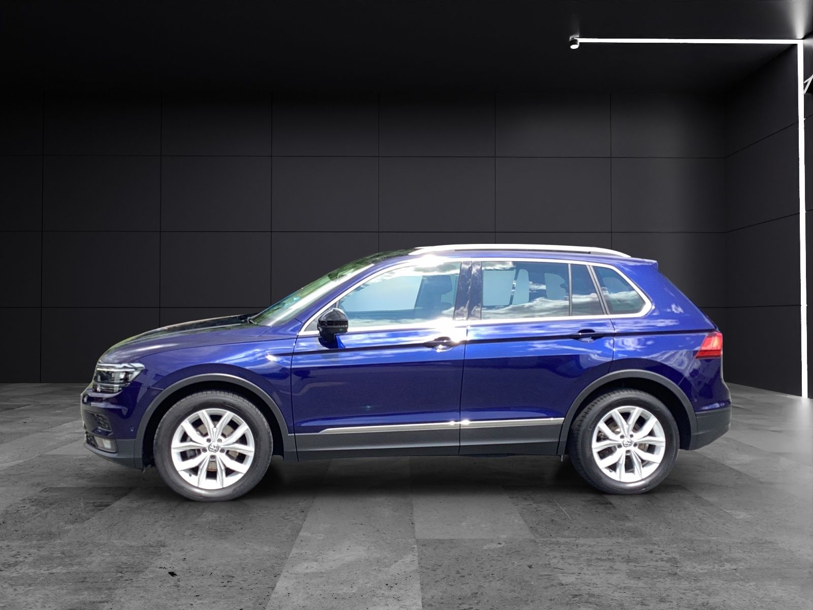 Fahrzeugabbildung Volkswagen Tiguan TDI IQ.DRIVE AHK Kamera ACC