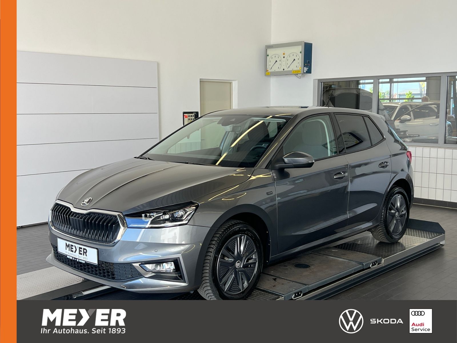 Fahrzeugabbildung SKODA Fabia Selection Tour 1.0 TSI *Vorb. AHK, LED, Ka