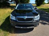 Skoda Octavia 2.0 TDI DSG 4x4 Scout Combi Scout - Skoda aus 2012: Scout