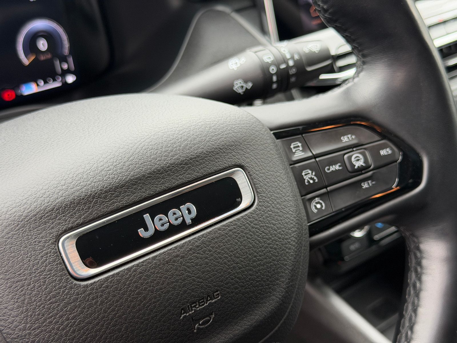 Fahrzeugabbildung Jeep Compass Upland/ALIPINE-SOUND/360°KAM/CARPLAY
