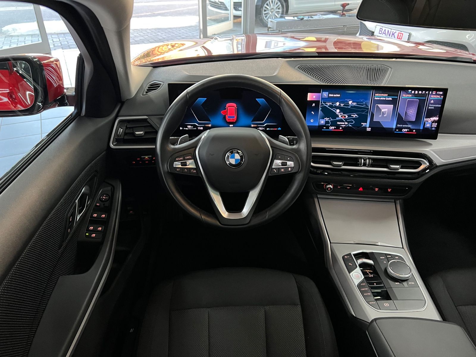 BMW 318 d Touring Facelift+Curved+Assistant+Panroama foto 15
