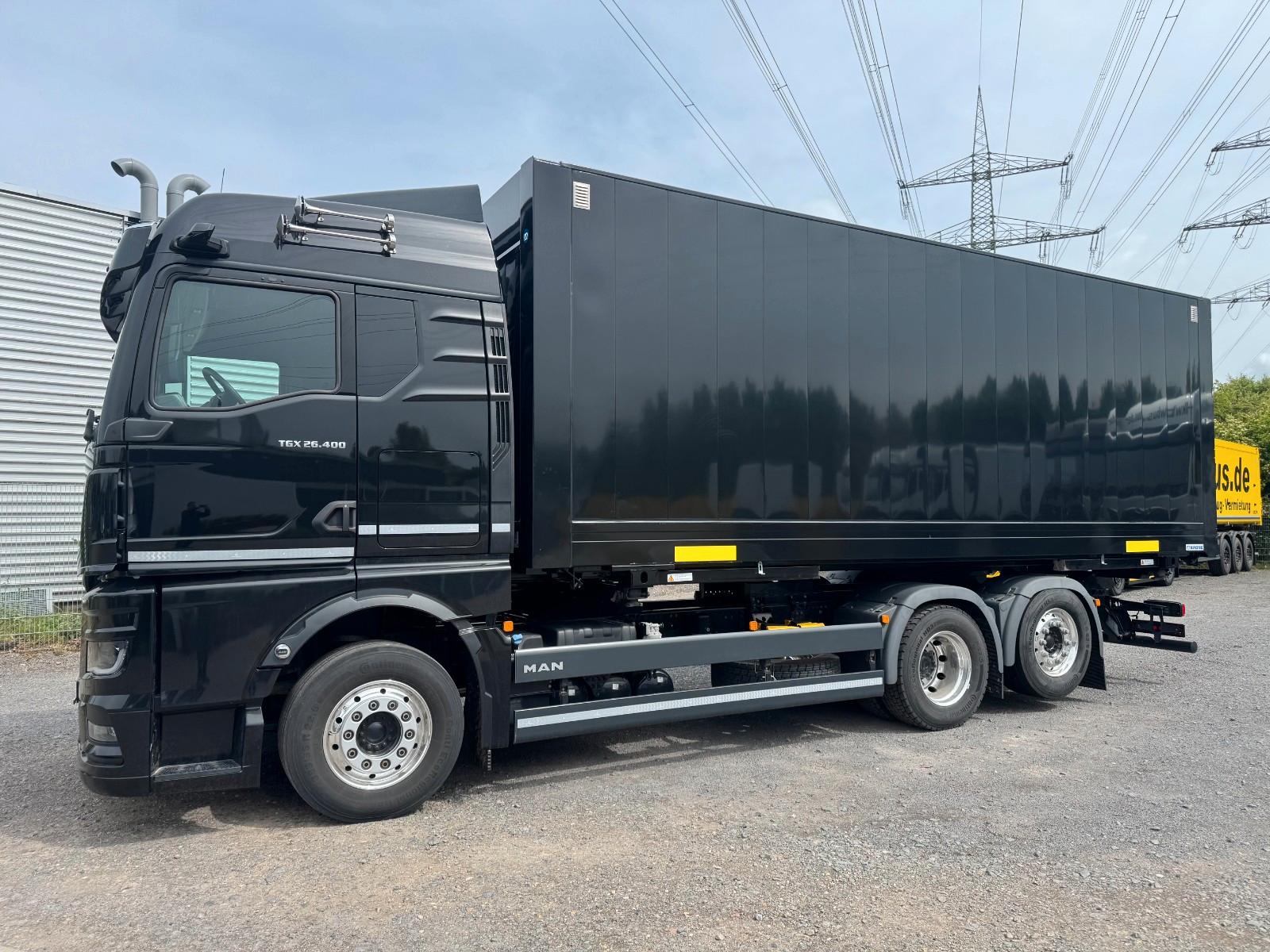 MAN TGX 26.400 XLX BDF Fahrschul LKW neuwertig