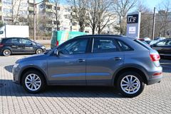 AUDI Q3 1.4 TFSI Navi 1.Hand AHK XENON DAB PDC 58tkm