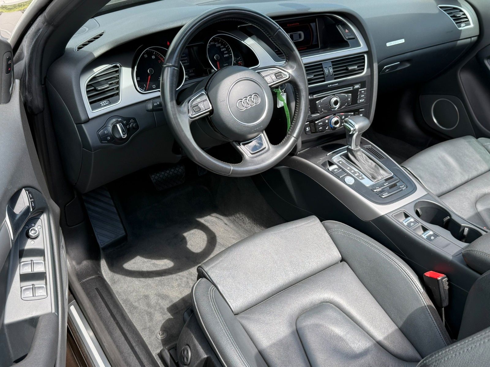 Fahrzeugabbildung Audi A5 Cabriolet 2.0 TFSI quattro S Line