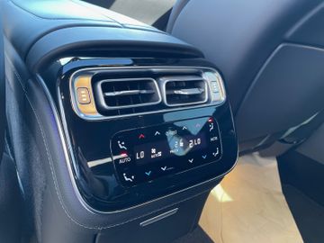 Fahrzeugabbildung Mercedes-Benz S 580 e Lang AMG Pano Burmester HUD Leder uvm.