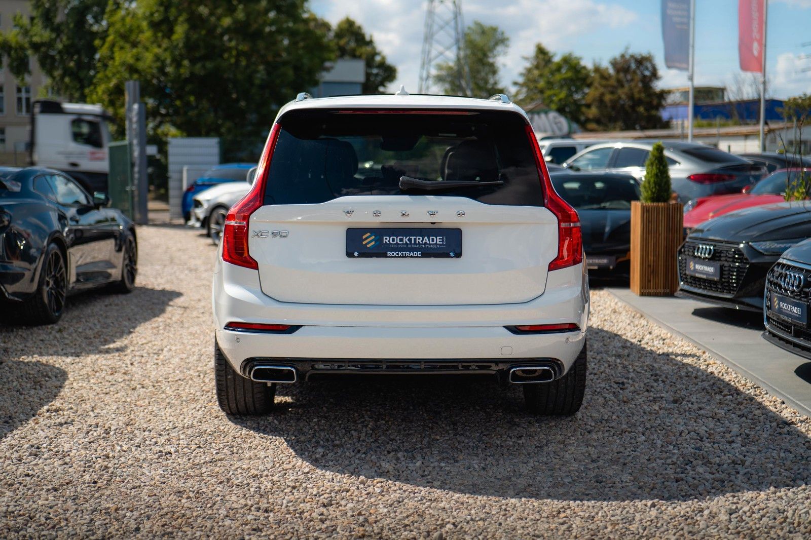 Fahrzeugabbildung Volvo XC90 R Design AWD Night-Paket | ACC | PANO | LED