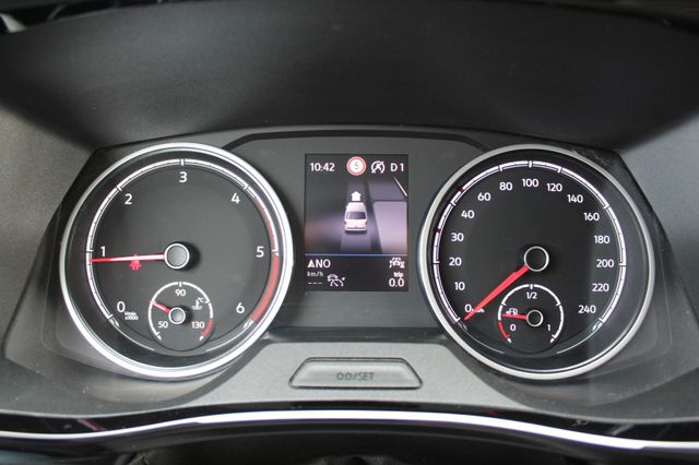 Volkswagen T6.1 Multivan Generation SIX 150PS DSG ACC AHK