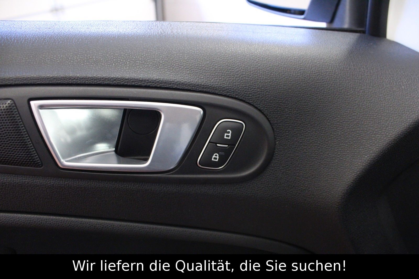 Fahrzeugabbildung Ford EcoSport 1,0 EcoBoost *Cool & Connect*