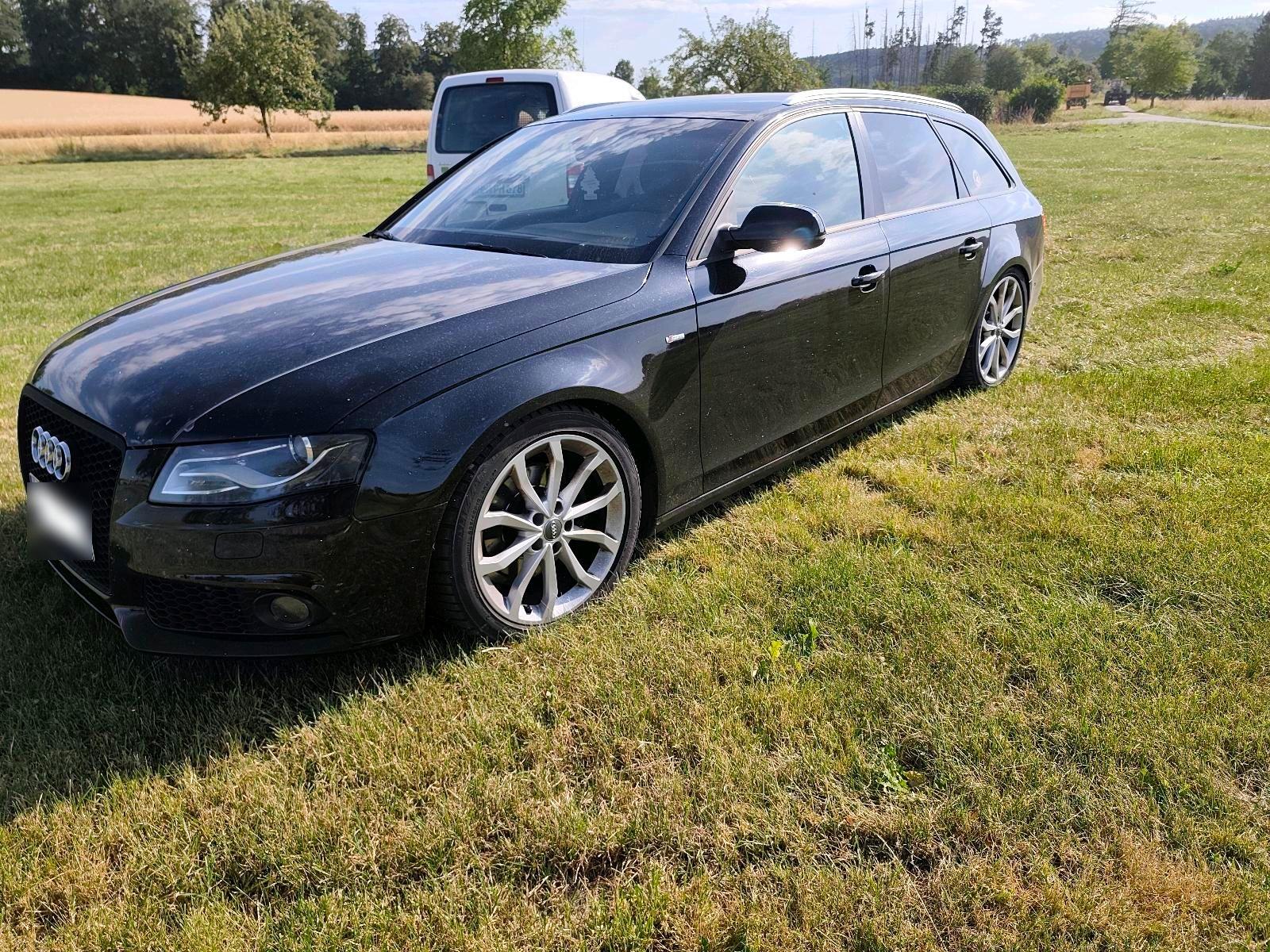 Audi A4 2009 — rear view