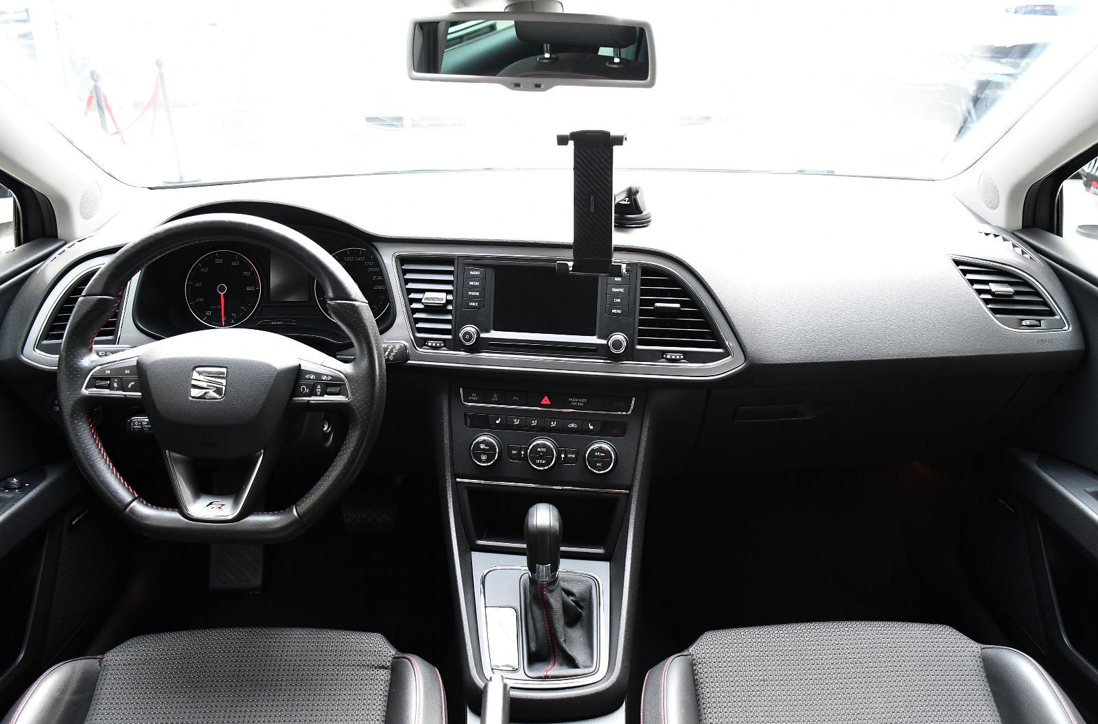 SEAT Leon ST FR 1.8 TSI DSG – 180 ch – LED – Navigation - 1ère main