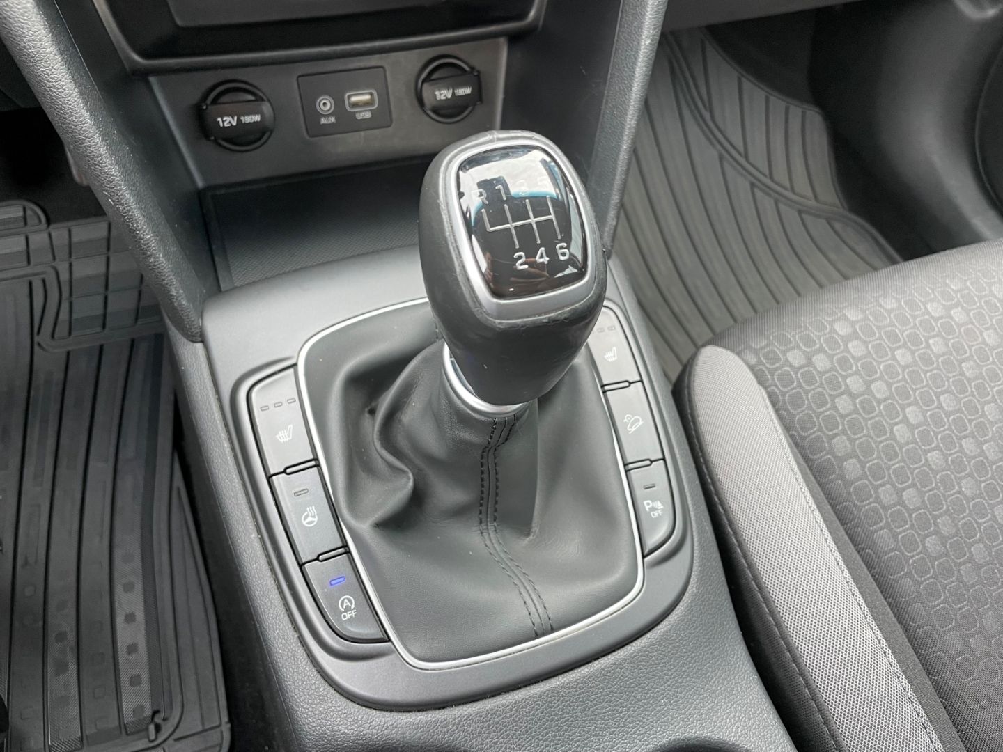 Fahrzeugabbildung Hyundai KONA Trend Klima Kamera Spurhalteass Tempomat