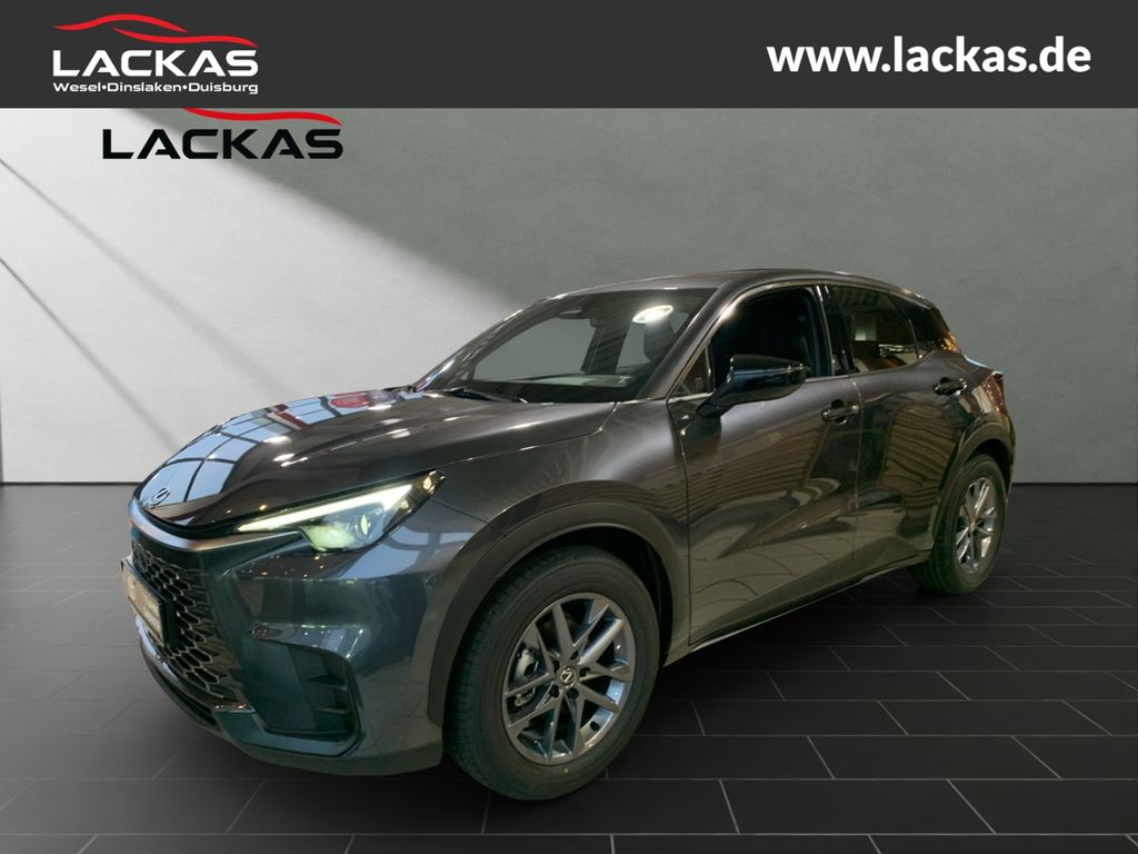 Lexus LBX
