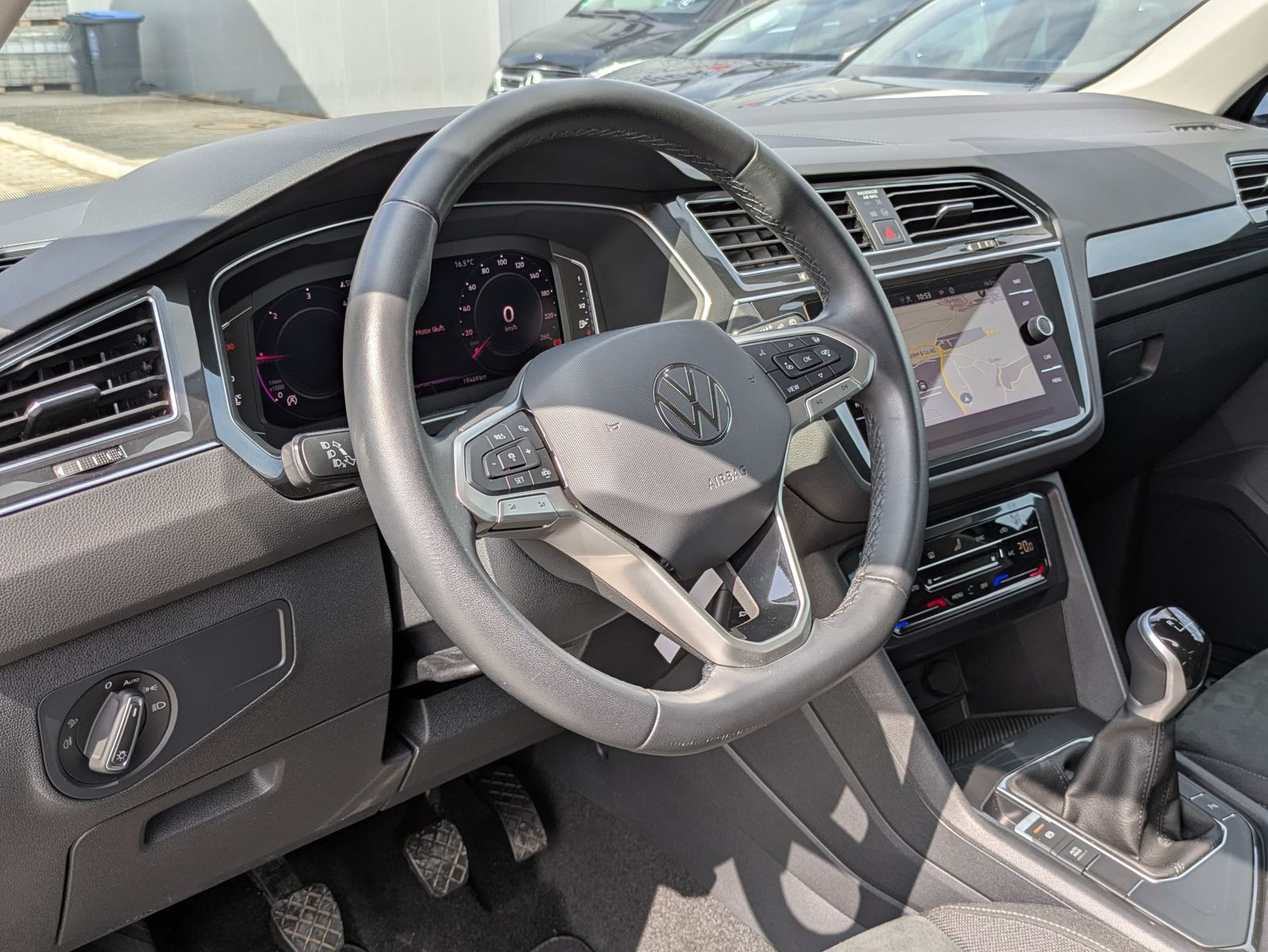 Fahrzeugabbildung Volkswagen Tiguan 2.0 TDI Elegance MATRIX*ACC*CAM*MASSAGE