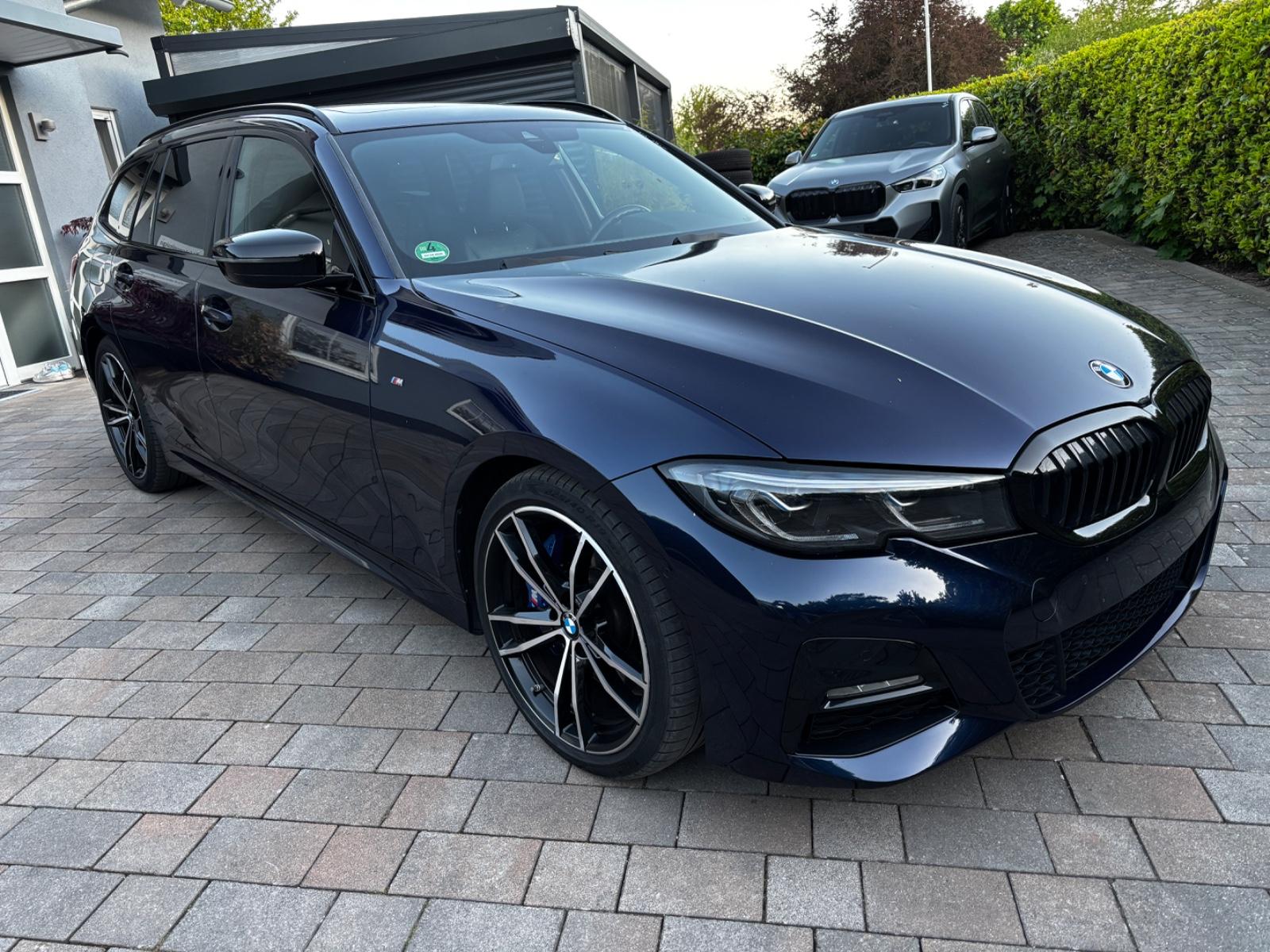 BMW 320d M Paket SAG LiveP Pano Memo Laser Kamera 19
