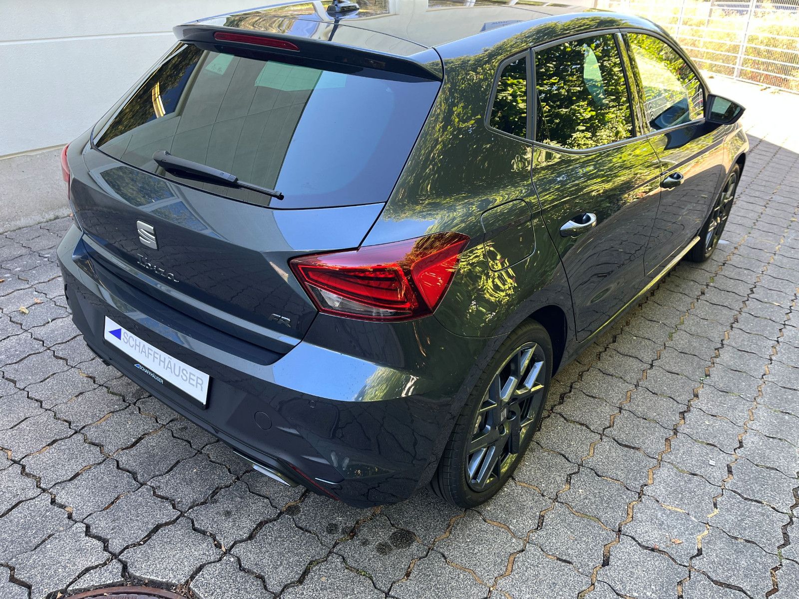 Fahrzeugabbildung SEAT Ibiza 1.5 TSI 110 kW FR DSG 18" NEUES MODELL