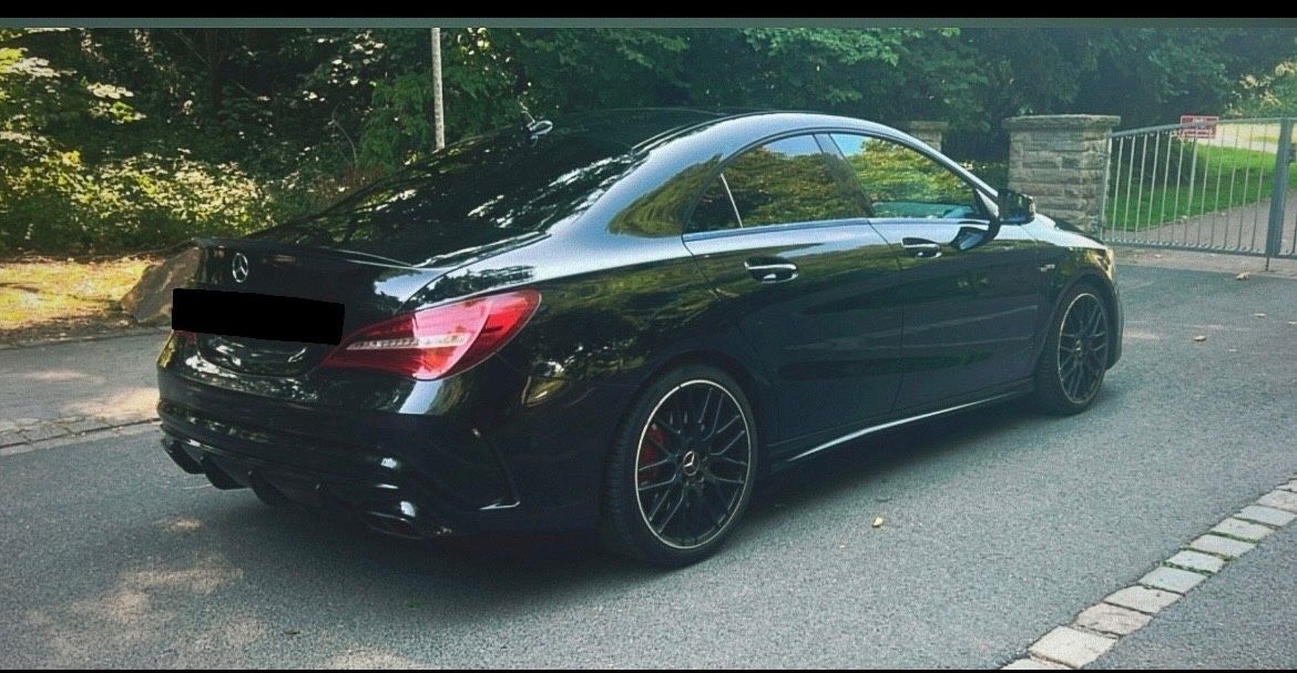 MERCEDES-BENZ CLA 45 AMG Mercedes-AMG CLA 45 4MATIC DCT Me...