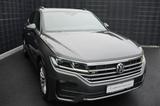 Volkswagen Touareg R-Line 4Motion 3.0 V6*E-AHK*PANO*LEDER* - Volkswagen Touareg in Düsseldorf