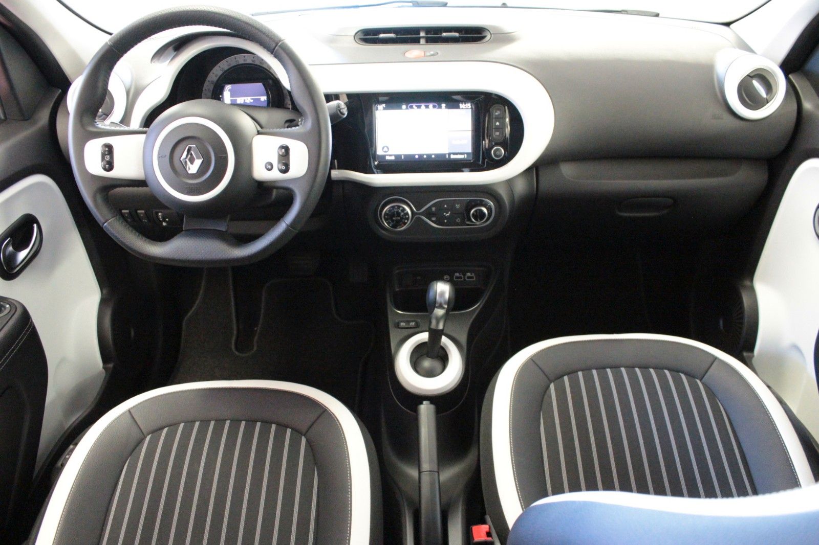 Fahrzeugabbildung Renault Twingo E-Tech 100% elektrisch*einer der letzten*