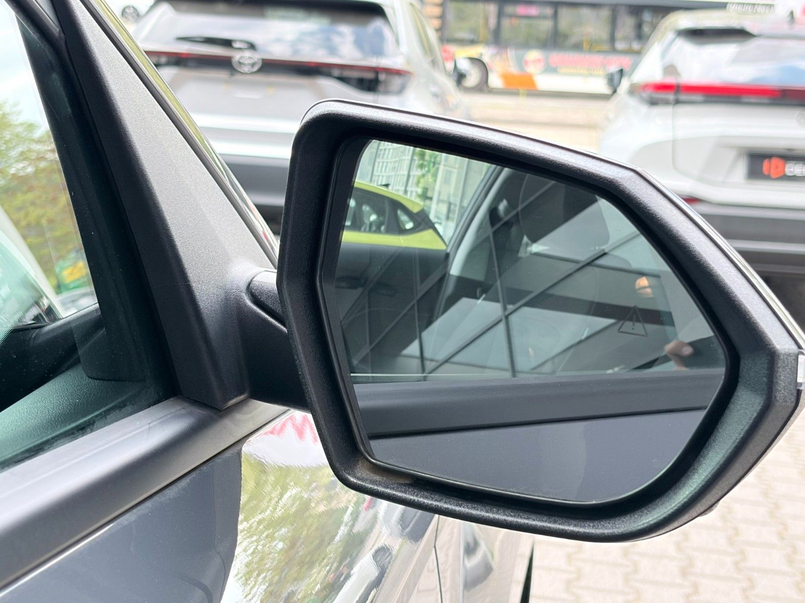 Fahrzeugabbildung Hyundai Kona Elektro 64 Trend 360,Kamera,LED,Navi,SHZ