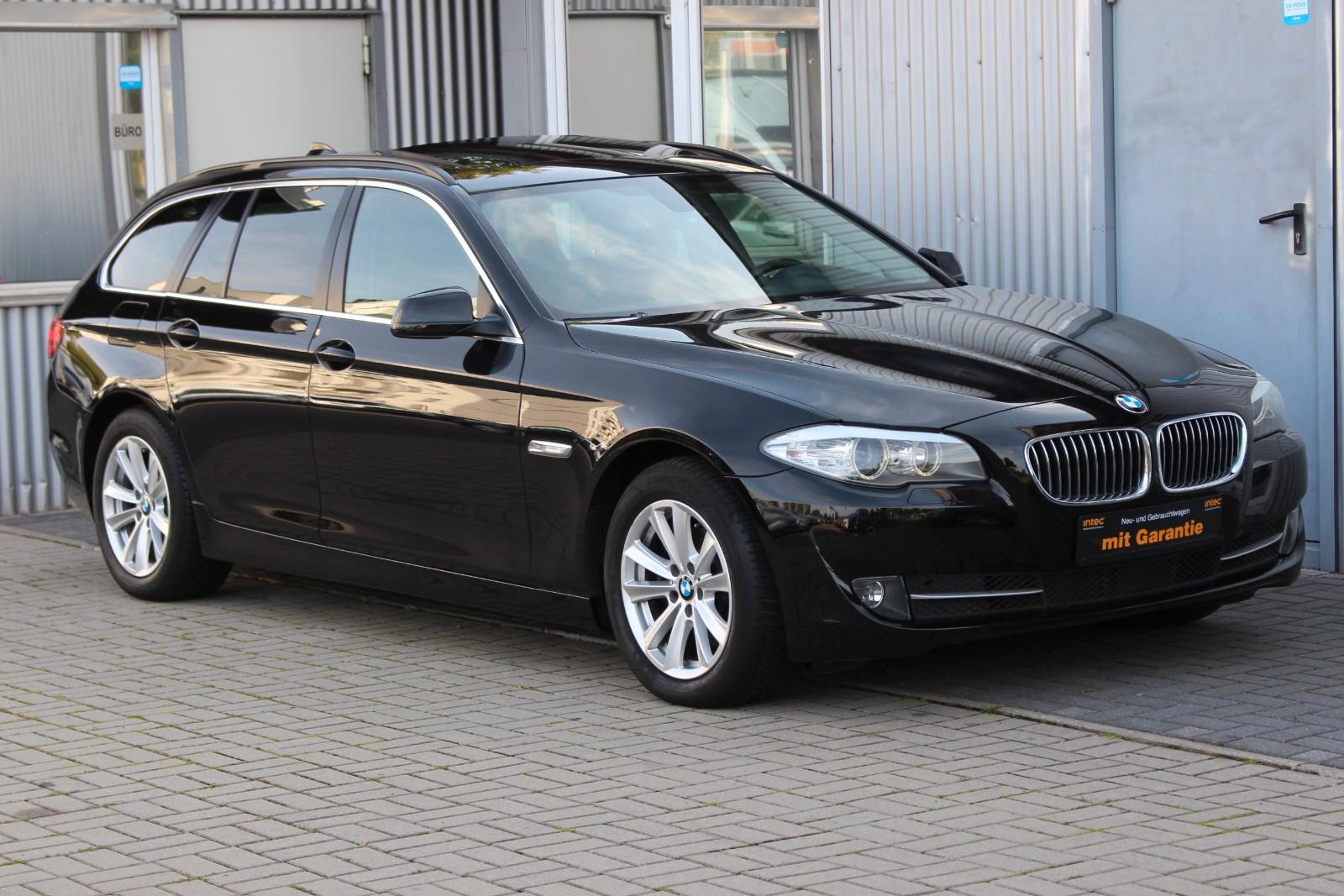 BMW 520d Touring Autom.+1.Hand+Pano+Schiebed.+Kamera