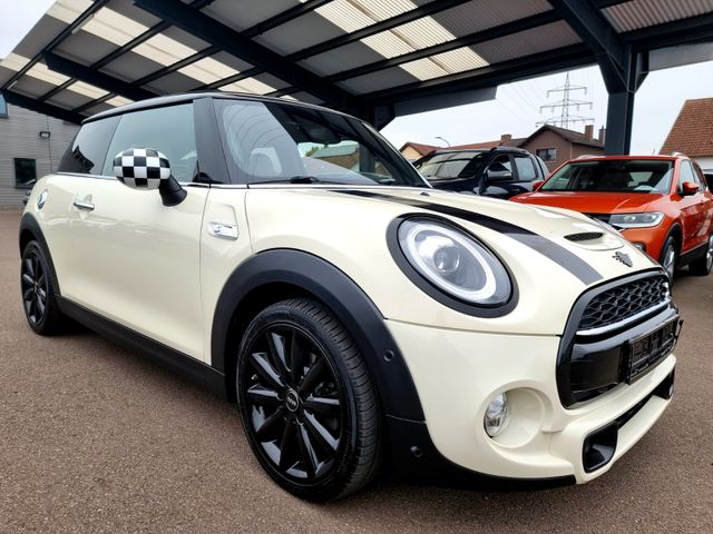 MINI COOPER S  Aut-F1  Leder Navi Panorama LED SHZ