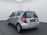 Mercedes-Benz A 150 A - Mercedes-Benz A 150 mit Benzin-Antrieb