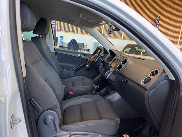 Volkswagen Tiguan Team 4Motion *Parkassistent*Navi*Kamera*