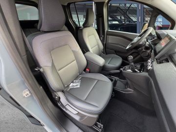 Nissan Townstar N-Connecta Kombi L1 °LED°Navi°RFK°PDC°