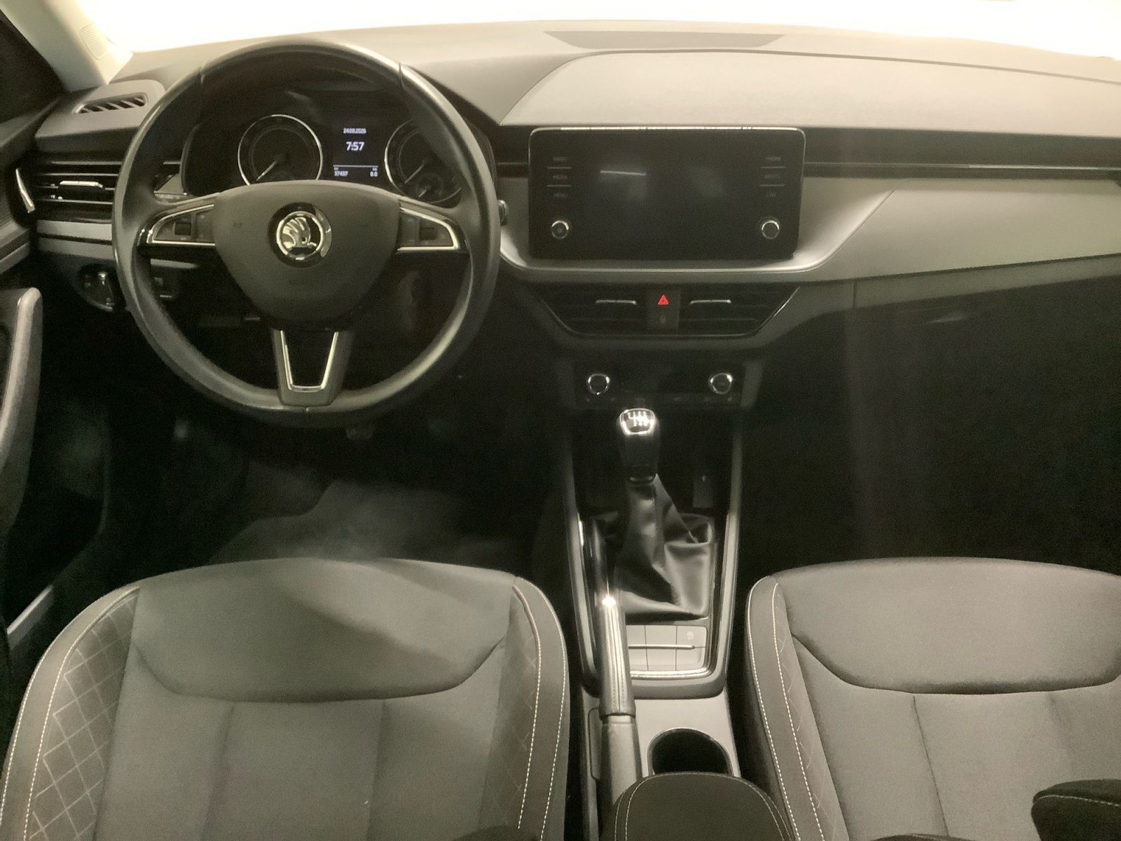 Scala Ambition 1.0 TSI / LED BLUETOOTH RÜCKFAHR
