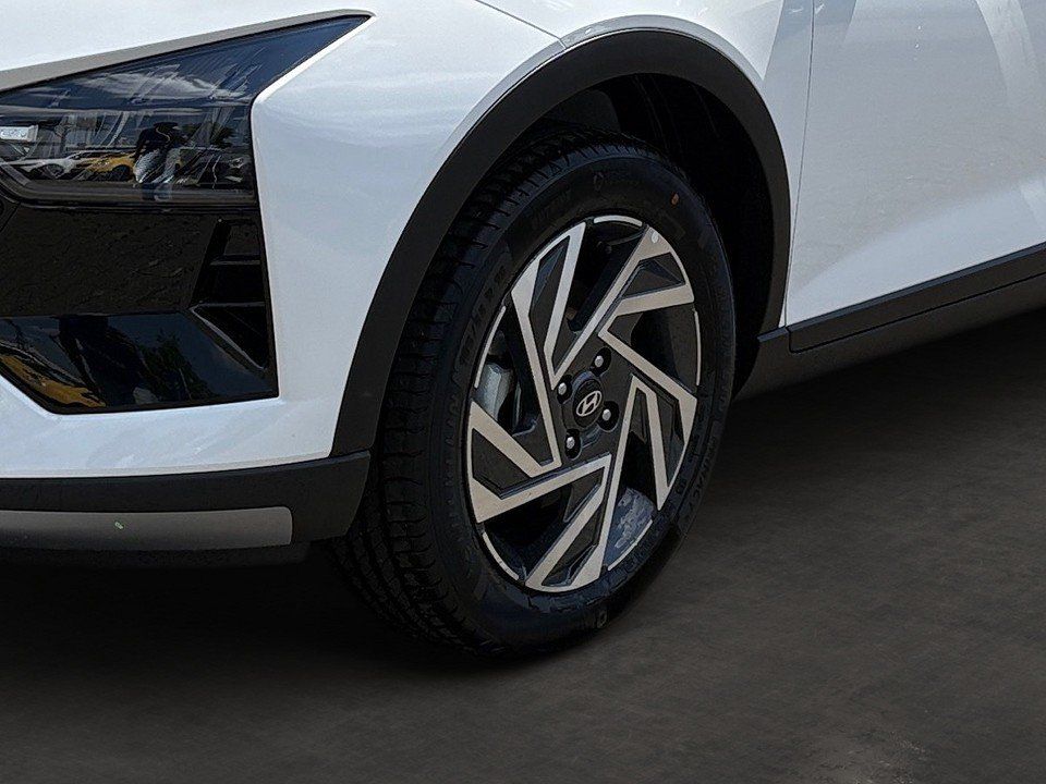 Fahrzeugabbildung Hyundai BAYON 1.0T 100PS DCT Trend Bose Komfort