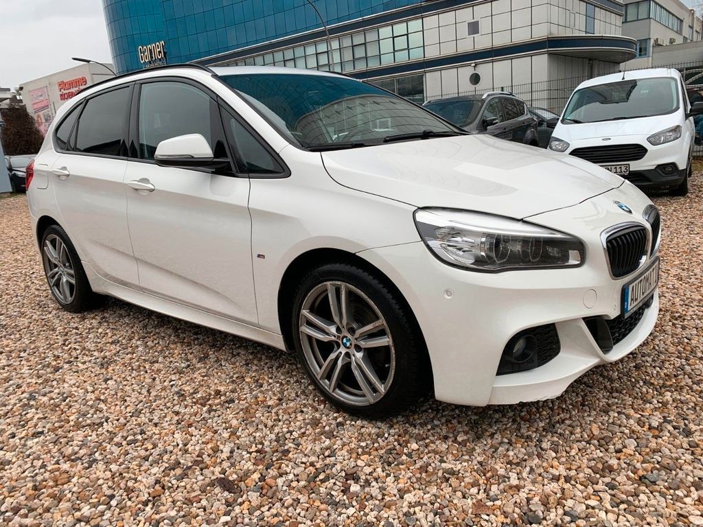 Image of BMW 218