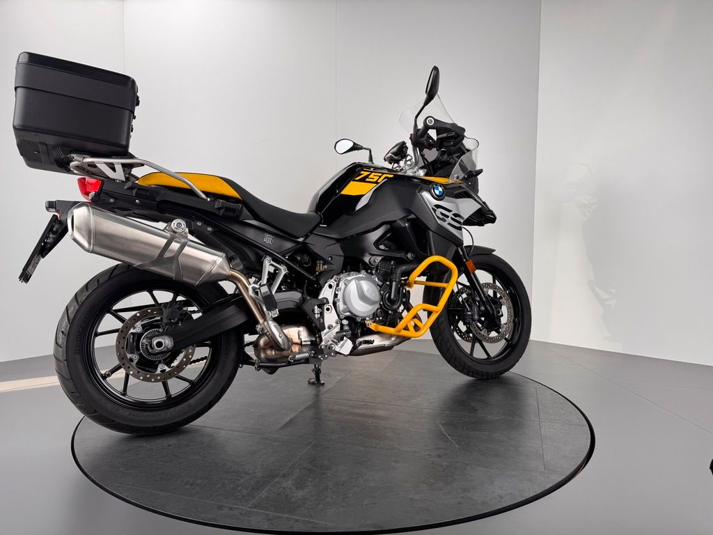 Fahrzeugabbildung BMW F 750 GS  40 Jahre *TOP-ZUSTAND *2900 KM !