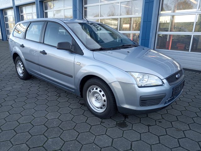 Ford Focus Turnier Trend/AHK/HU neu