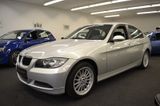 BMW 318i (E 90) 1. Hd. Rentnerfahrzeug! Neuwertig! - BMW 318 aus 2007: 318i