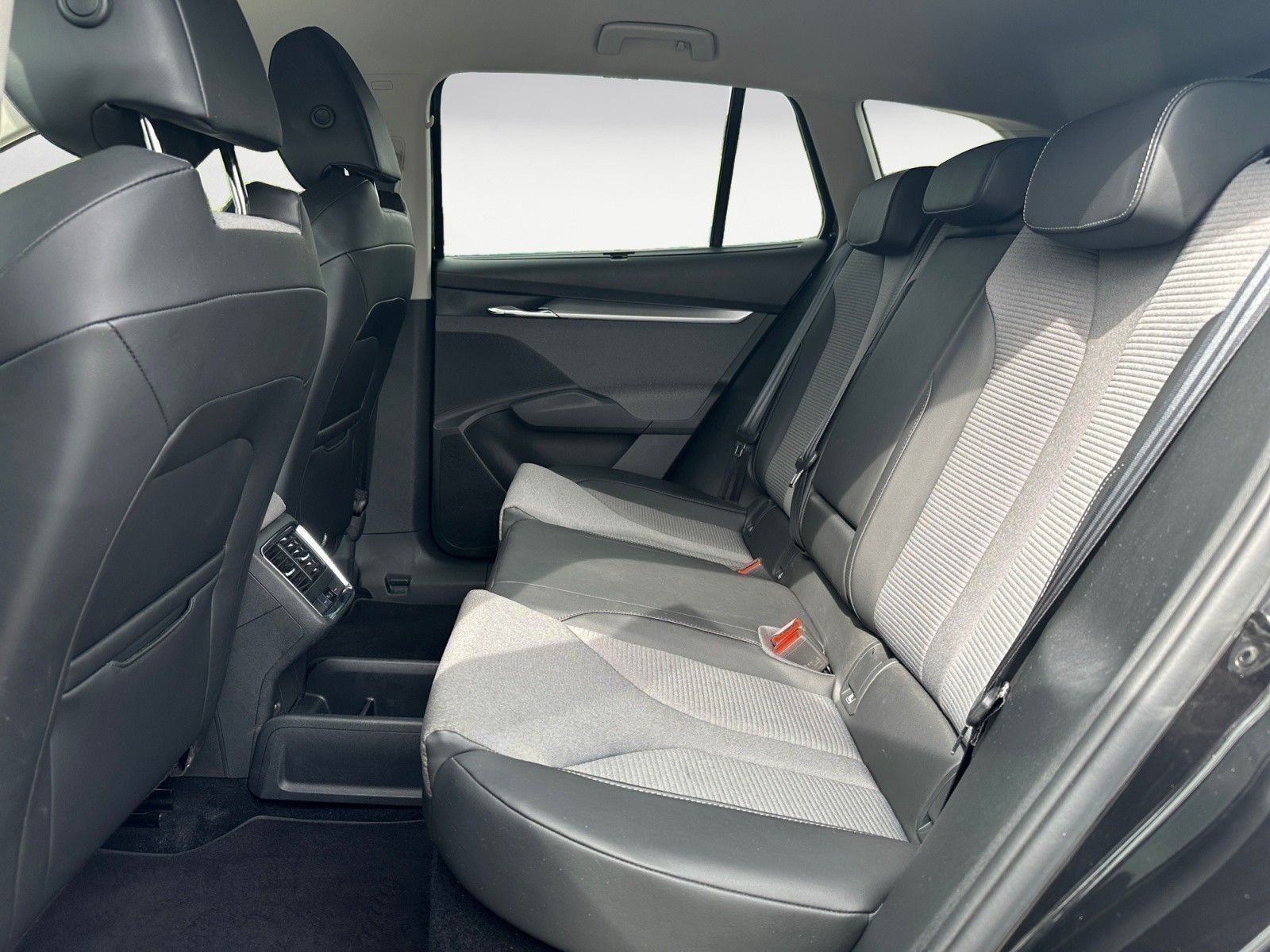 Skoda Enyaq - Bild 14