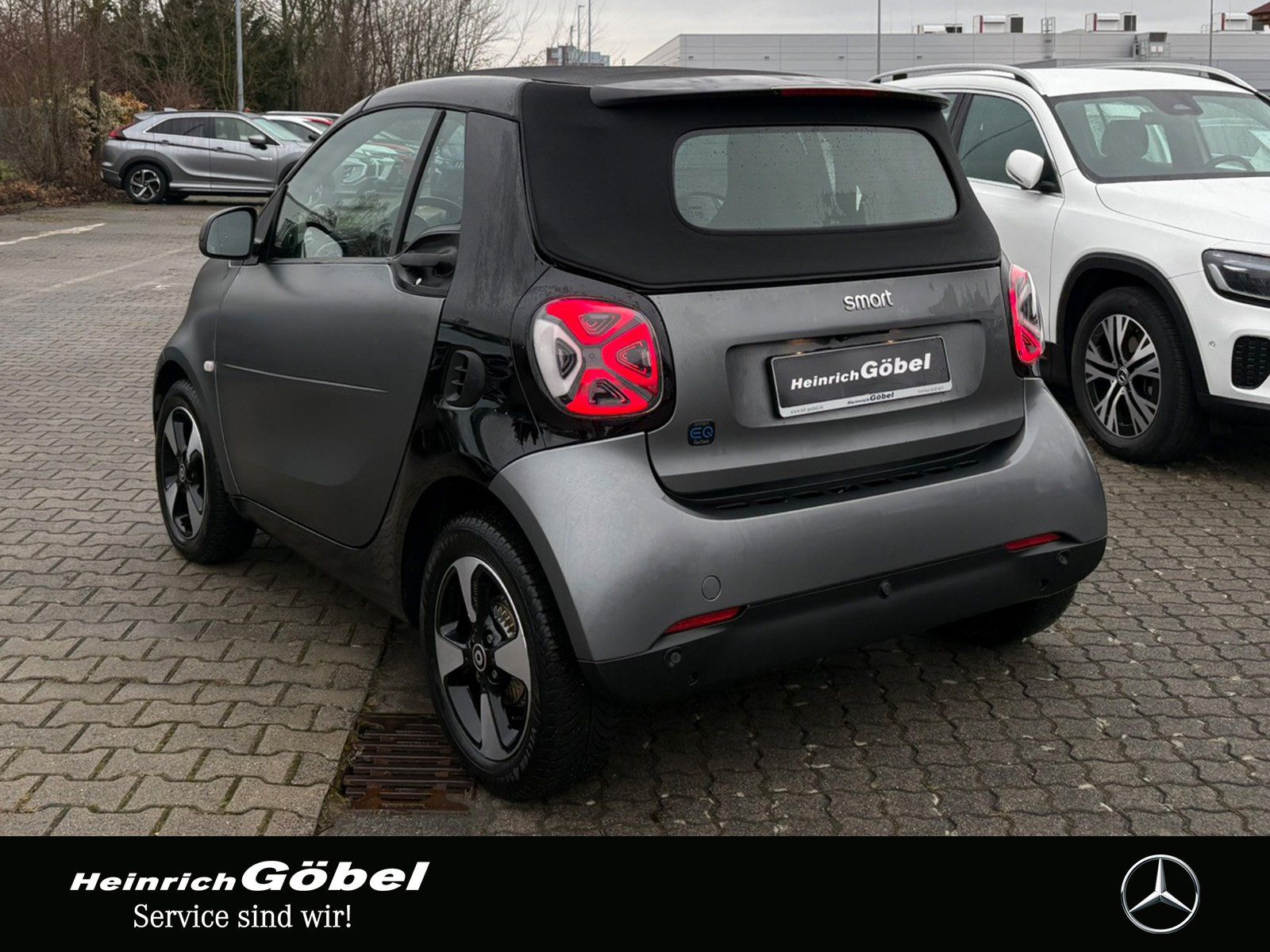 Fahrzeugabbildung Smart Smart EQ Cabrio*EXCLUSIVE-PAKET*CARPLAY*AMBIENTE