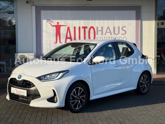 Toyota Yaris Hybrid 1.5 VVT-i Team Deutschland - LED, N