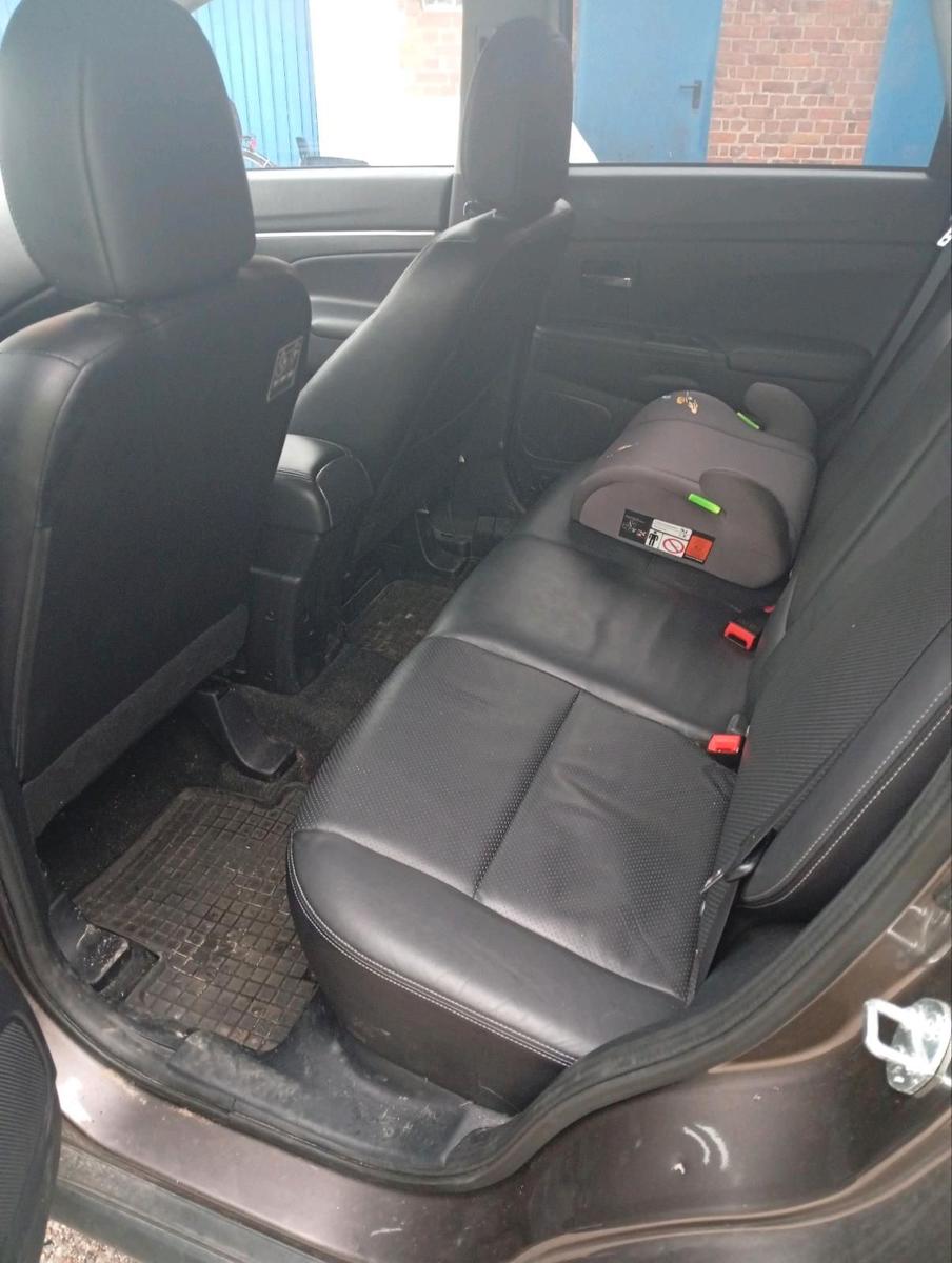 Mitsubishi ASX 2010 — photo 7