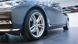 BMW 740 L d xDrive*TOTW*PANO*20Zoll*TV* - mit Diesel-Antrieb: Grau, Ambiente-Beleuchtung, Limousine