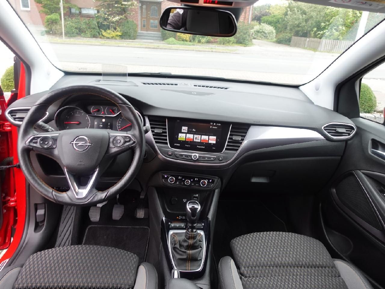 Fahrzeugabbildung Opel Crossland 1,2 Ultimate