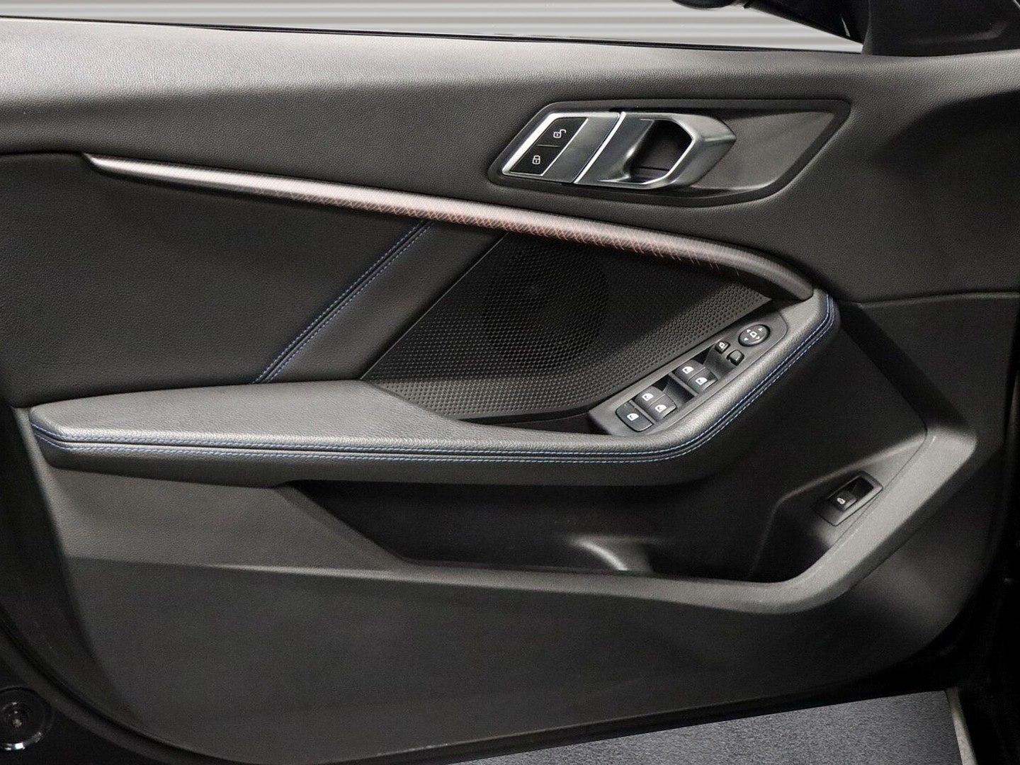 BMW 118 d M Sport, миниатюра 15