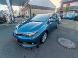 Toyota Auris5 Türig Anhängekupplung wenig Kilometer - Toyota Auris: Limousine