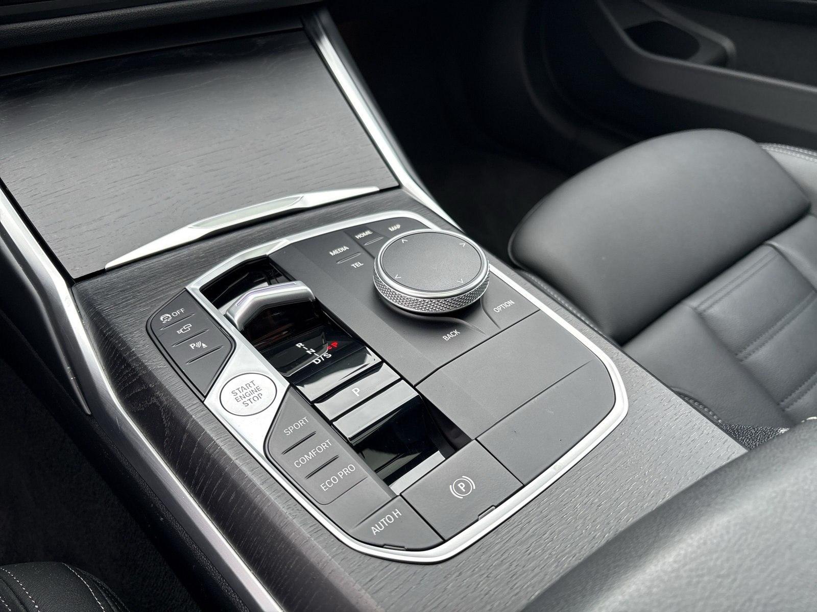 BMW M340d xDrive Touring M Sport Pro AHK HUD Pano.Da