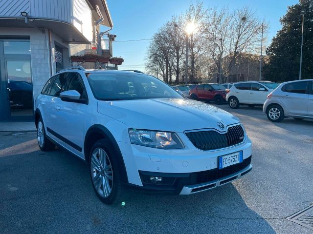 Skoda Octavia 2.0 TDI CR 150 CV 4x4 Wagon Scout