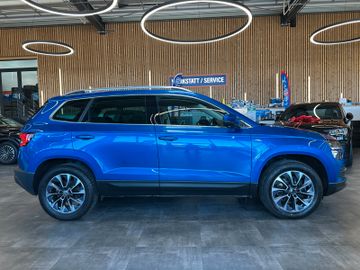MYAUTOCENTER – Gebraucht- und Jahreswagen mit Werkstattservice in Pfaffenhofen Skoda Karoq*KEYLESS*StHZ(VH)*2-ZONEN*ACC*LED*CARPLAY*